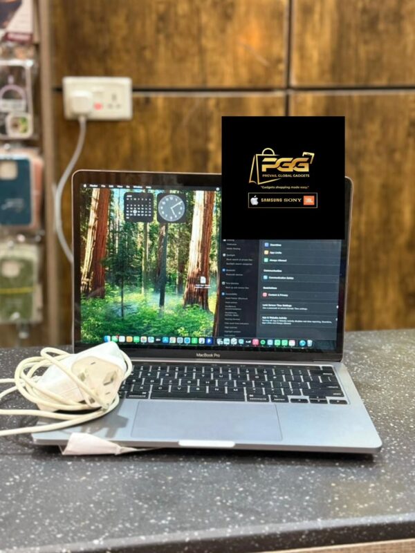 MacBook Pro - Image 2